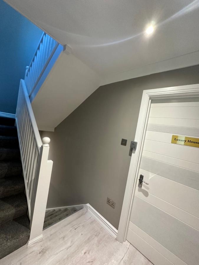 グリーンフォードLuxury Houseアパートメント エクステリア 写真