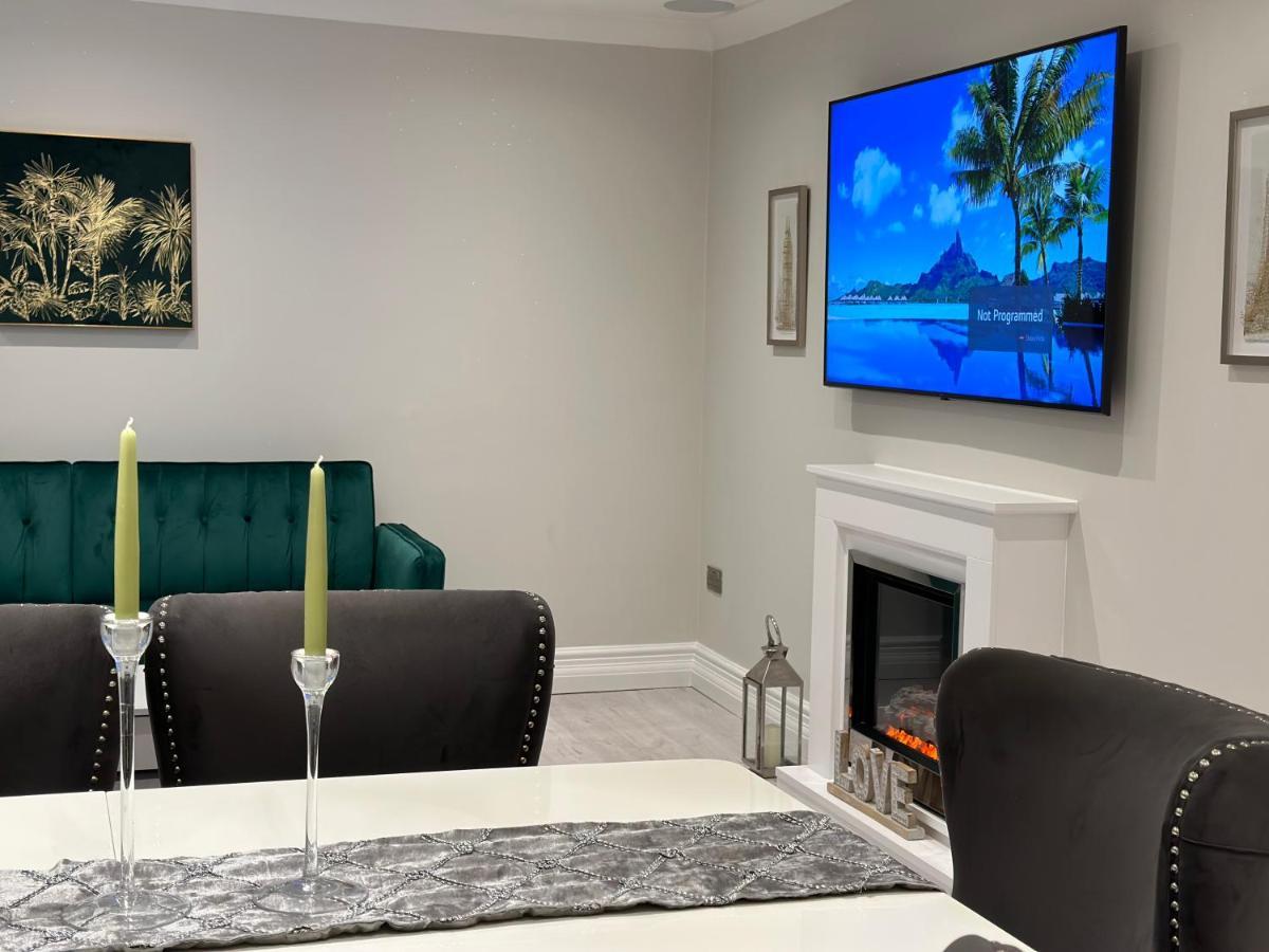 グリーンフォードLuxury Houseアパートメント エクステリア 写真