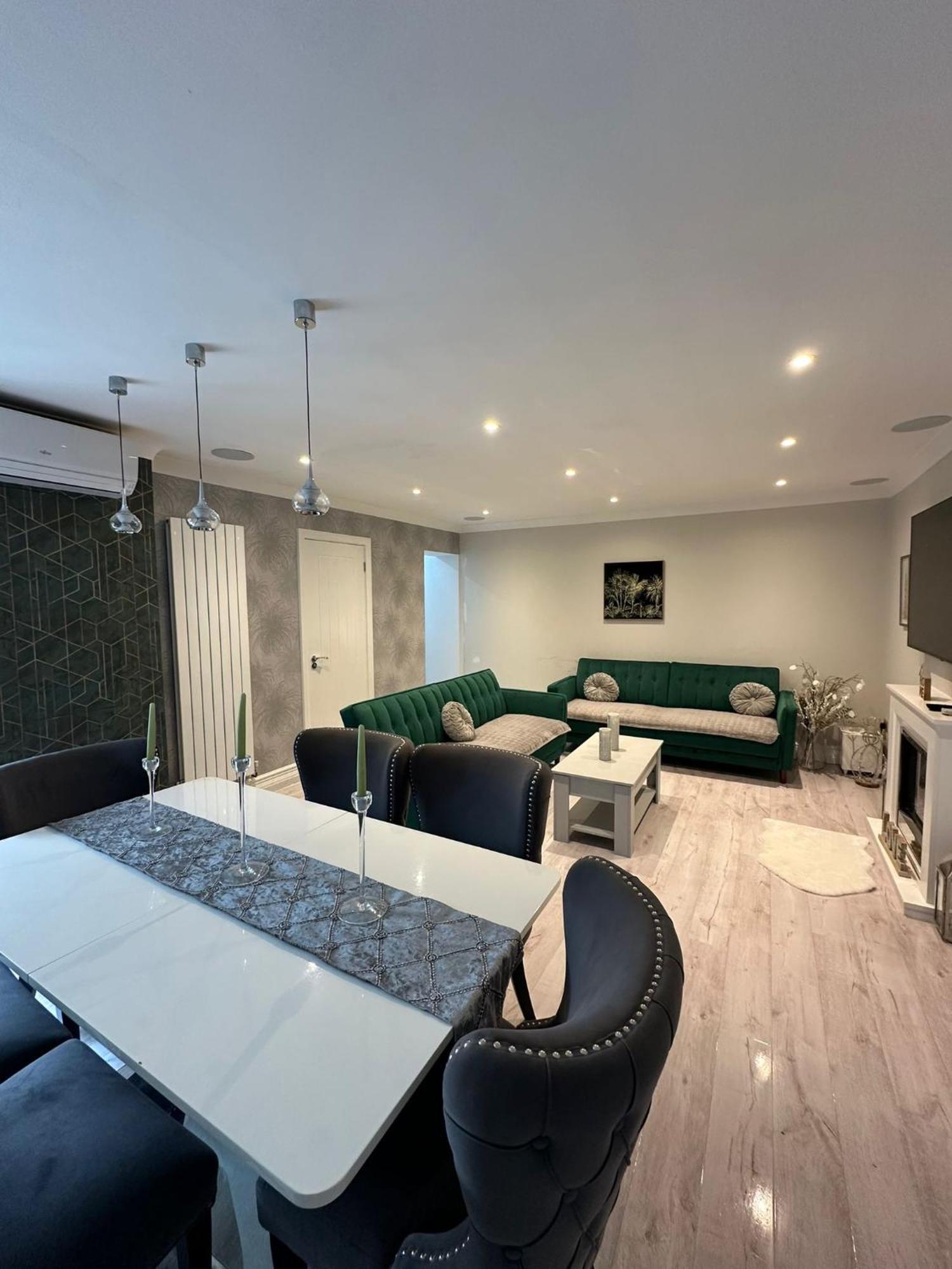 グリーンフォードLuxury Houseアパートメント エクステリア 写真